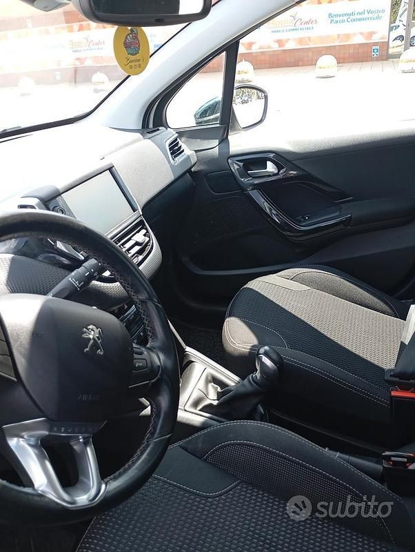 Usata Peugeot 208 2016 Bianco Utilitaria