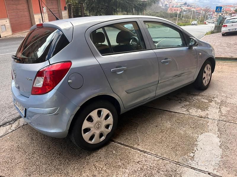 Usata Opel Corsa 2007 Utilitaria