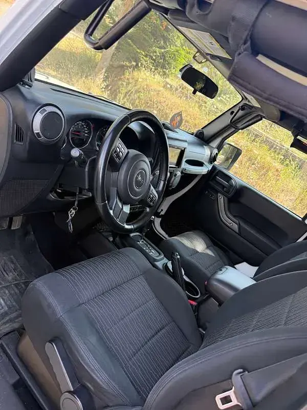 Usata Jeep Wrangler Sport 200 CV (147 kW) 2011 Bianco SUV