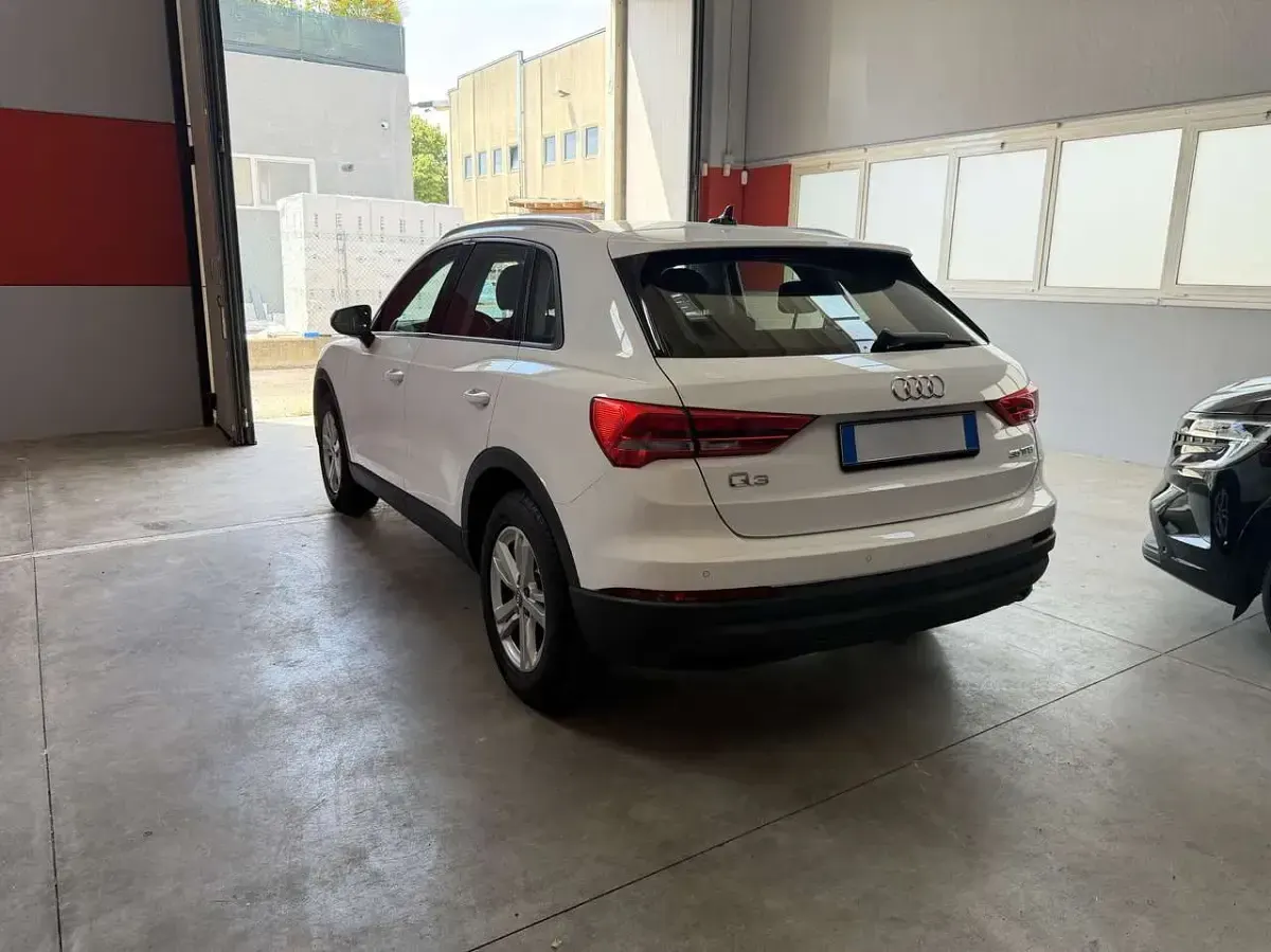 Usata Audi Q3 Business 150 CV (110 kW) 2019 Bianco SUV