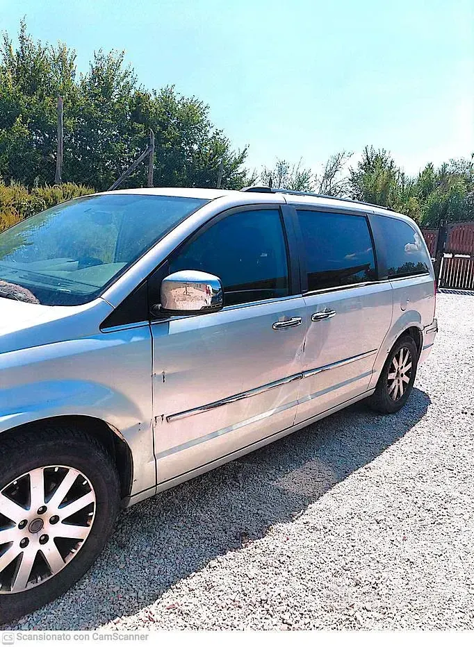 Usata Chrysler Grand Voyager 163 CV (119 kW) 2011 Monovolume