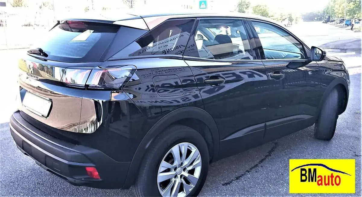 Usata Peugeot 3008 Business-Line 131 CV (96 kW) 2021 Nero SUV