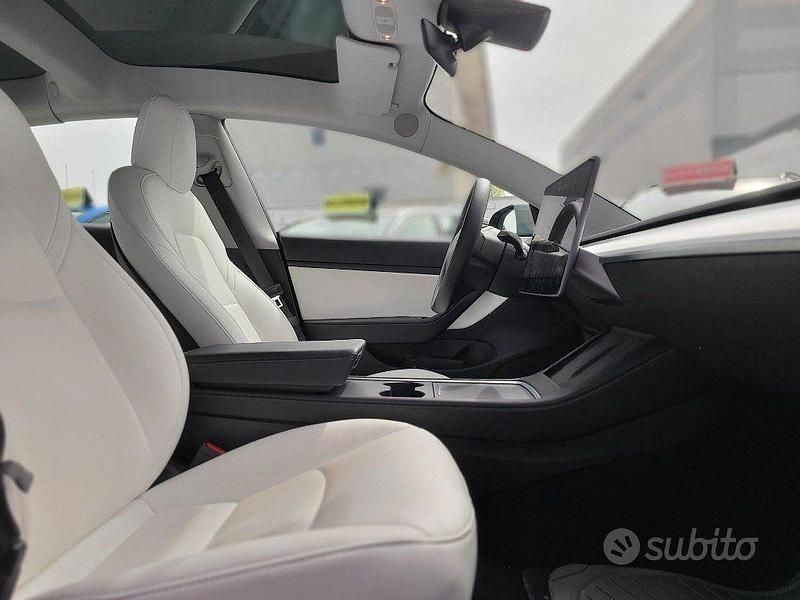 Usata Tesla Model 3 366 kW (498 CV) 2020 Nero Berlina
