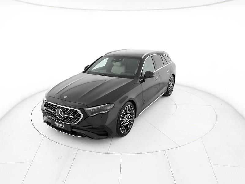 Grigio Usata 2024 Mercedes 300 AMG Line Premium Plus Station wagon | 65.700 € (Ottimo prezzo) - Immagine 1/4