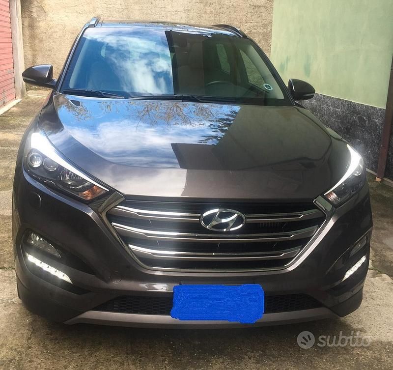 Usata Hyundai Tucson Xpossible 136 CV (100 kW) 2016 Marrone SUV