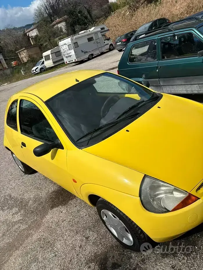 Usata Ford Ka 60 CV (44 kW) 2001 Giallo Utilitaria
