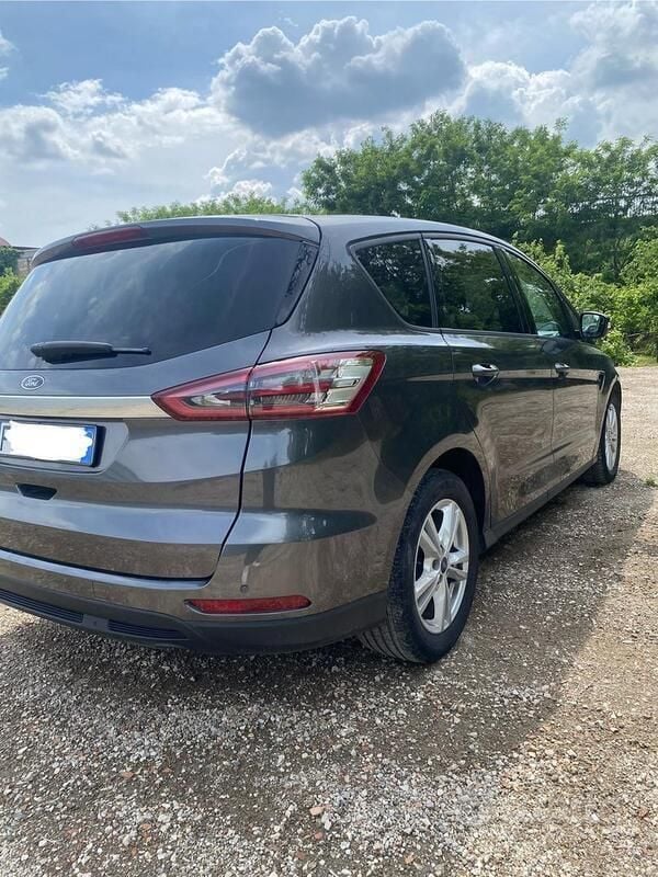 Usata Ford S-MAX S 150 CV (110 kW) 2019 Grigio Monovolume
