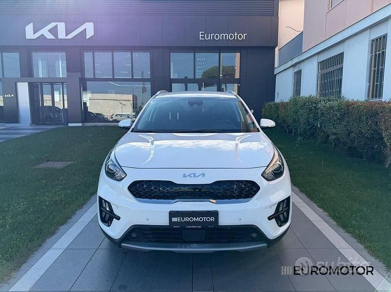 Usata Kia Niro Style 141 CV (103 kW) 2021 Bianco SUV