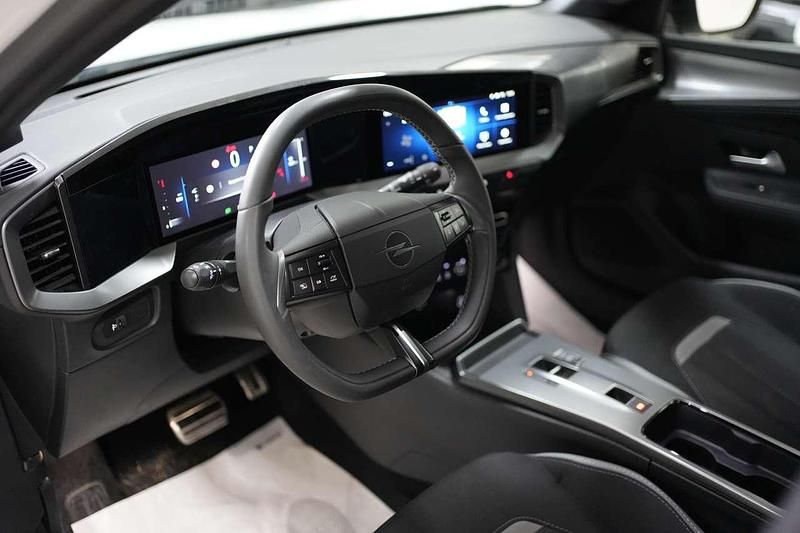 Usata Opel Mokka 131 CV (96 kW) 2025 Bianco SUV