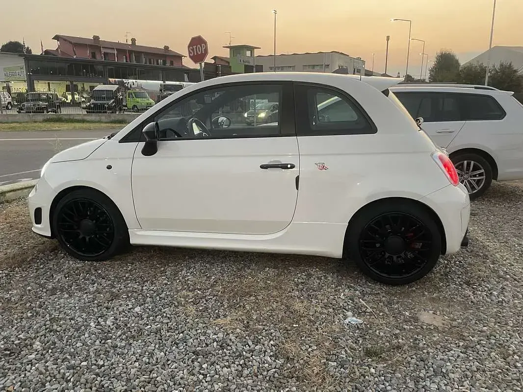 Usata Abarth 500 Custom 140 CV (102 kW) 2014 Utilitaria