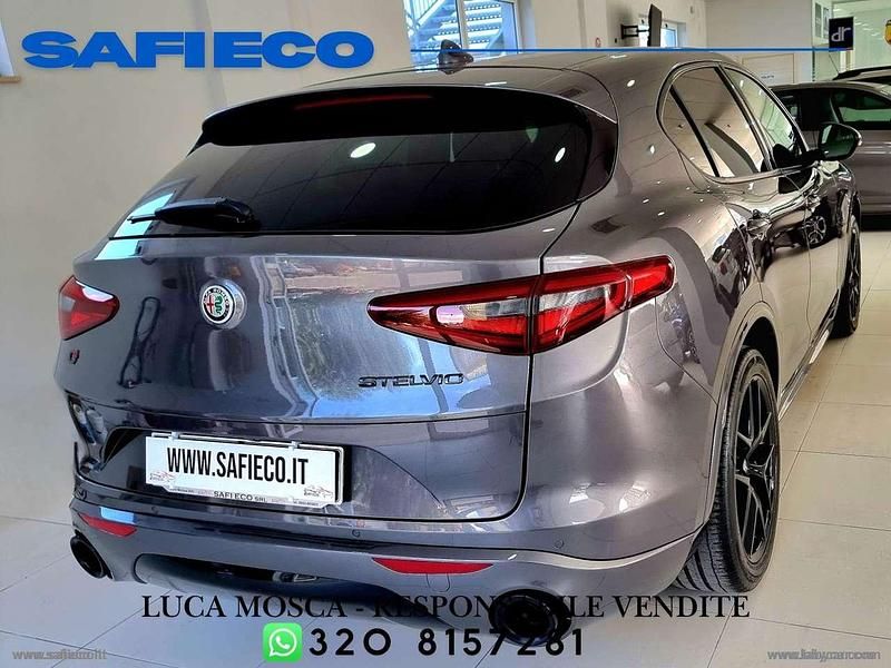 Usata Alfa Romeo Stelvio Veloce 209 CV (153 kW) 2021 Grigio SUV