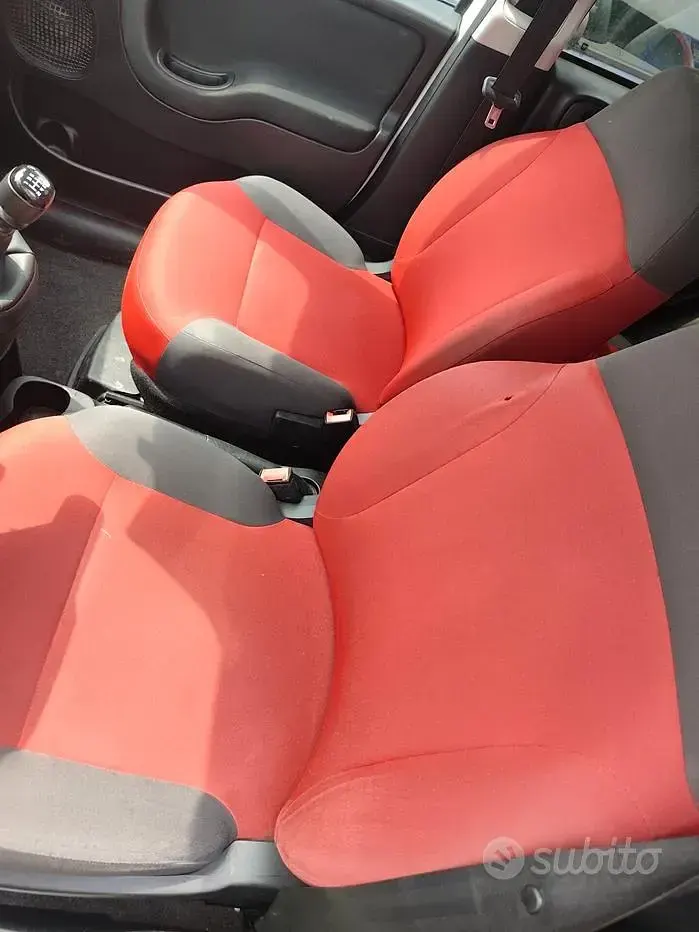 Usata Fiat Panda 4x4 S 84 CV (61 kW) 2019 Bianco Utilitaria