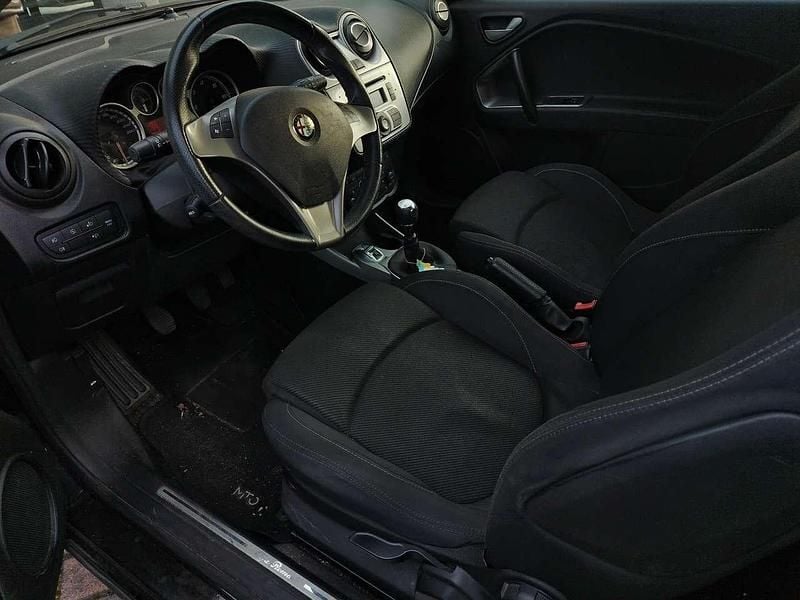 Usata Alfa Romeo MiTo Distinctive 95 CV (69 kW) 2012 Nero Utilitaria