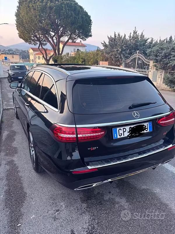 Occasion Mercedes E220 194 ch (142 kW) 2022 Noir Break