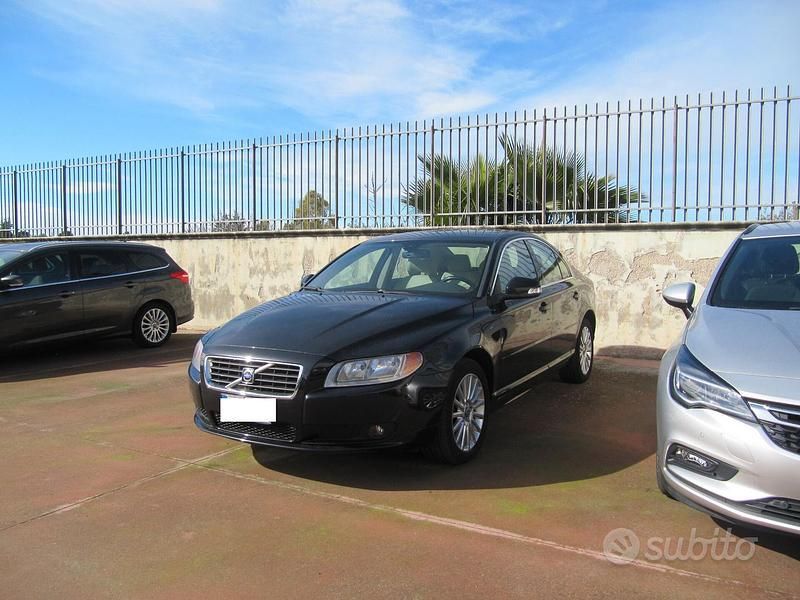 Usata Volvo S80 Kinetic 163 CV (119 kW) 2009 Blu Berlina