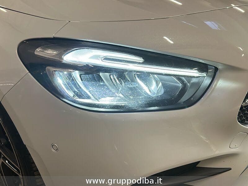 Usata Mercedes B180 AMG Line Premium 116 CV (85 kW) 2023 Bianco Monovolume