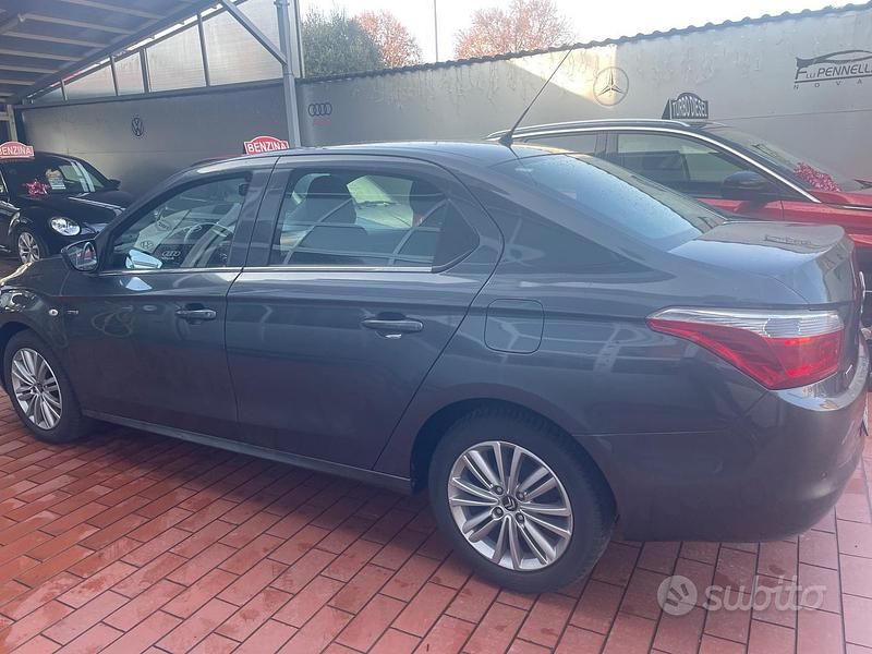 Usata Citroën C-Elysee I Exclusive 99 CV (72 kW) 2016 Grigio Berlina