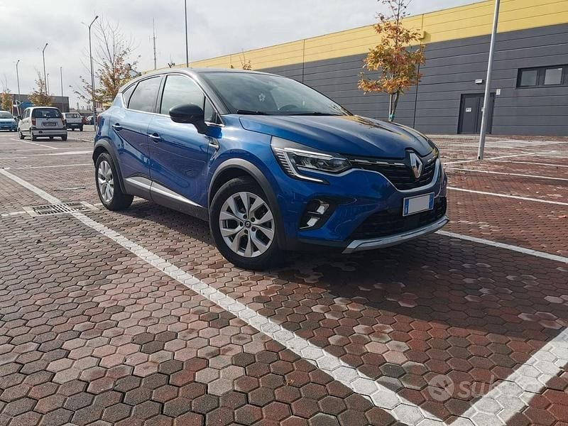 Usata Renault Captur Intens 101 CV (74 kW) 2020 Blu SUV
