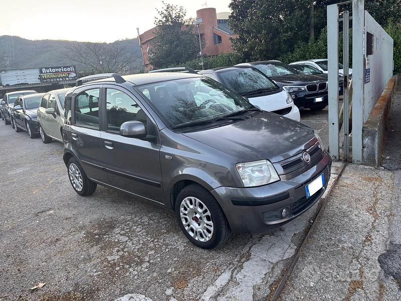 Usata Fiat Panda Emotion 74 CV (54 kW) 2011 Grigio Utilitaria
