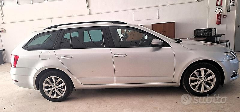 Usata Skoda Octavia G-TEC Style 131 CV (96 kW) 2020 Grigio Station wagon