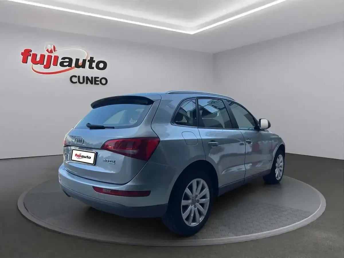 Usata Audi Q5 Ambiente 170 CV (125 kW) 2010 Grigio SUV