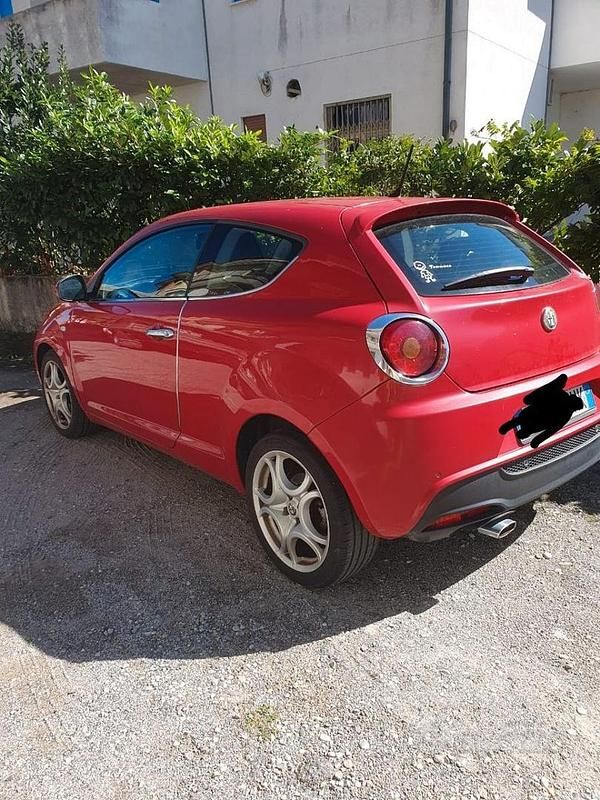 Usata Alfa Romeo MiTo 105 CV (77 kW) 2009 Rosso Utilitaria