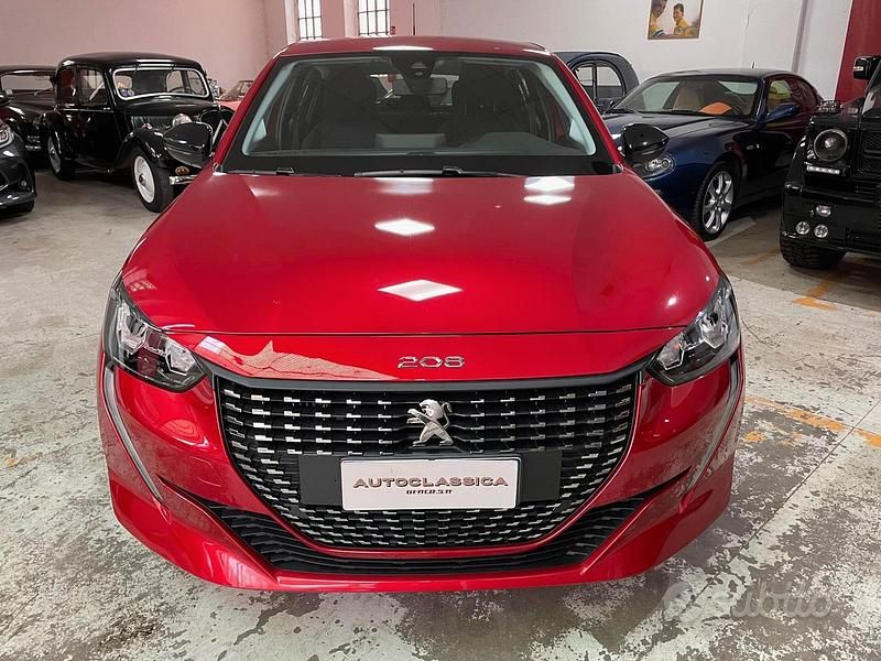 Usata Peugeot 208 Allure 101 CV (74 kW) 2022 Rosso Utilitaria