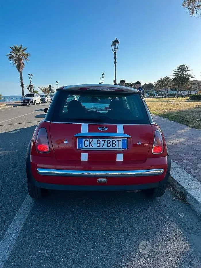 Usata Mini ONE 75 CV (55 kW) 2003 Rosso Utilitaria