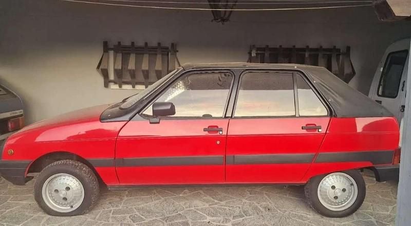 Usata Citroën Visa 49 CV (36 kW) 1984 Rosso Berlina