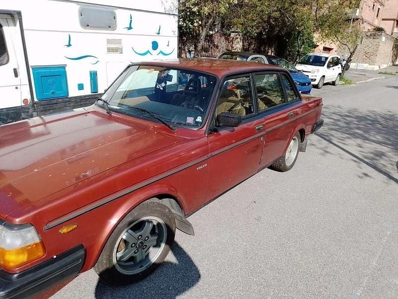 Usata Volvo 244 145 CV (106 kW) 1982 Bronzo Berlina