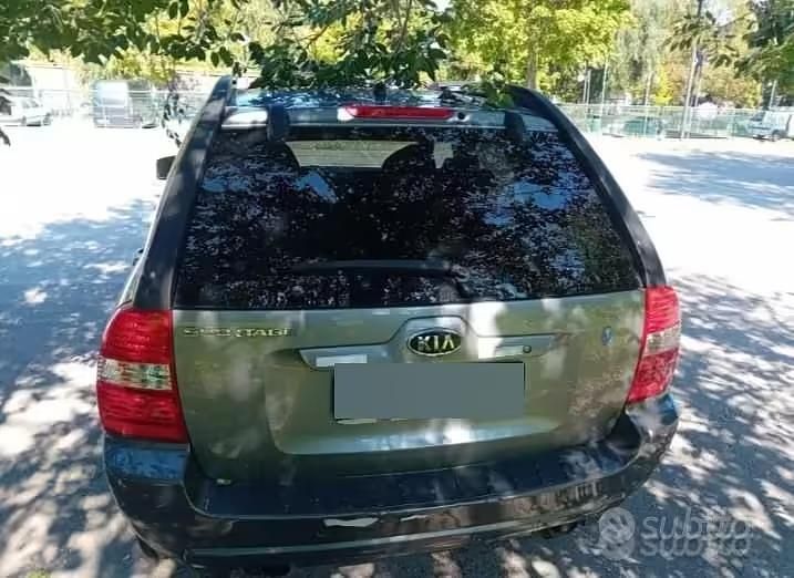 Usata Kia Sportage 140 CV (102 kW) 2006 Grigio SUV