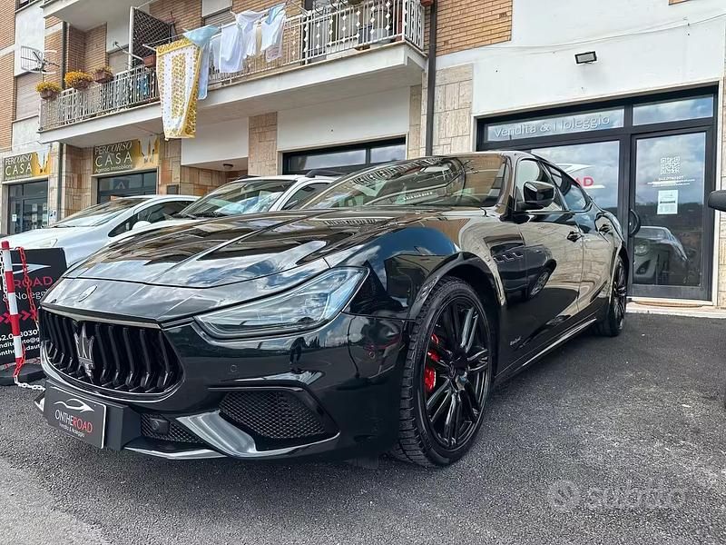 Usata Maserati Ghibli 275 CV (202 kW) 2020 Nero Berlina