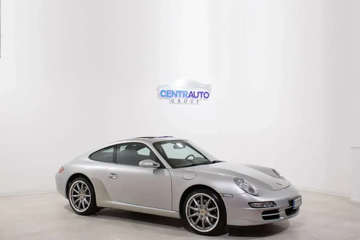 Usata Porsche 911 Carrera 320 CV (235 kW) 2004 Argento Coupé