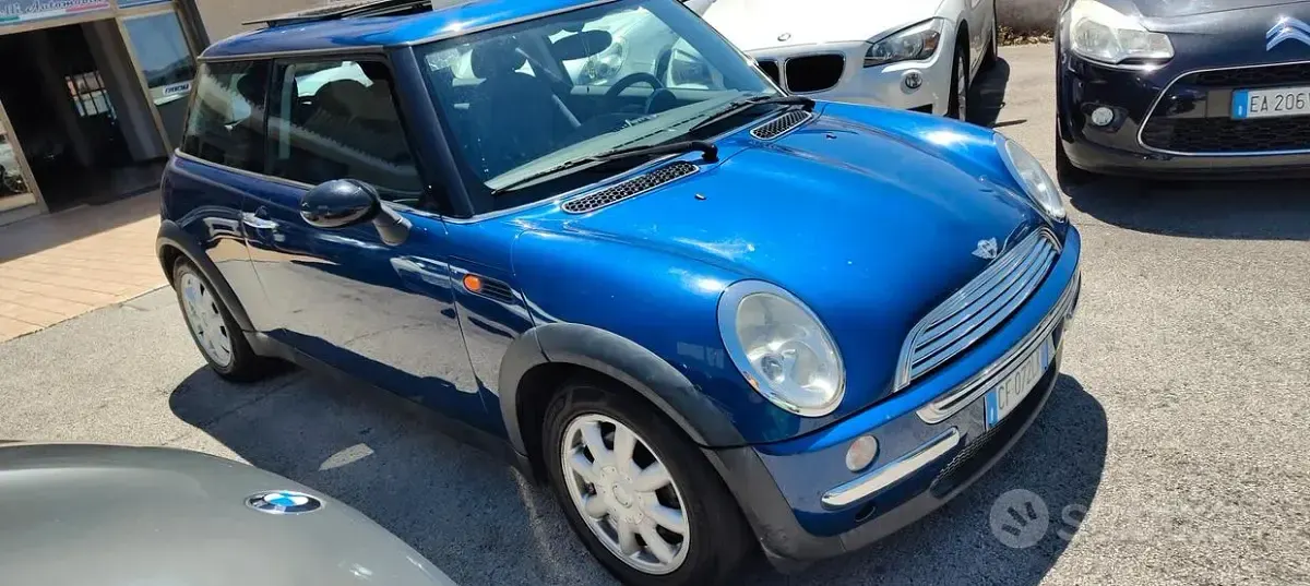 Usata Mini Cooper 120 CV (88 kW) 2009 Bluazzurro Utilitaria
