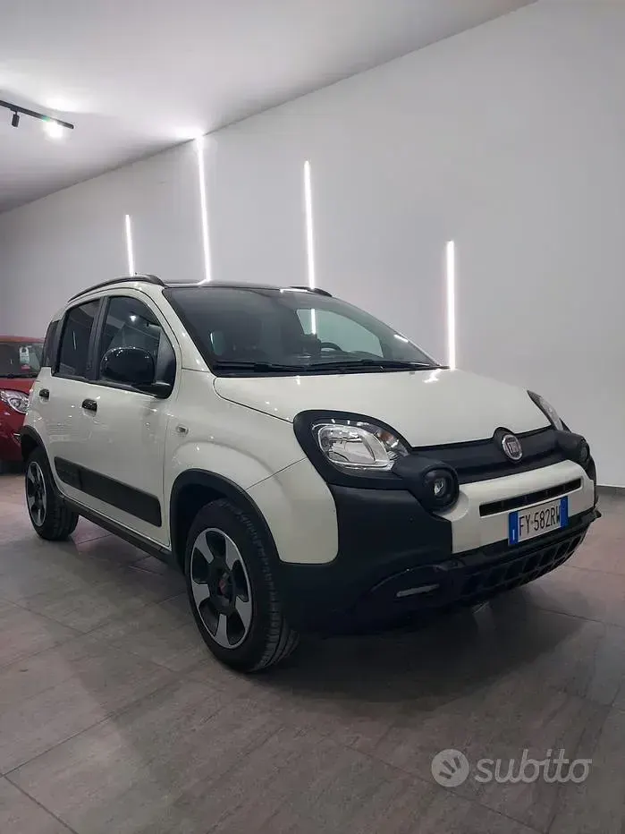 Usata Fiat Panda Cross Cross 69 CV (50 kW) 2020 Bianco Utilitaria