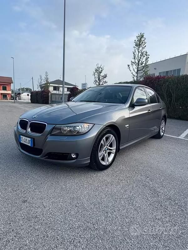 Usata BMW 320 177 CV (130 kW) 2009 Grigio Berlina