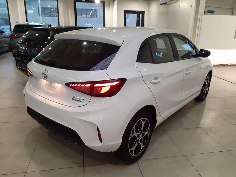 Nuova MG MG3 Luxury 102 CV (75 kW) 2026 Bianco Utilitaria