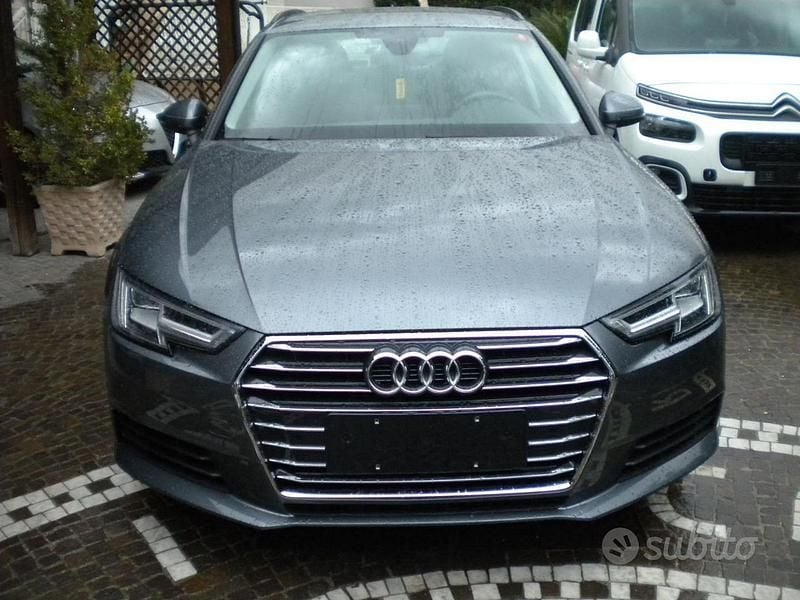 Usata Audi A4 Design 150 CV (110 kW) 2019 Grigio Station wagon