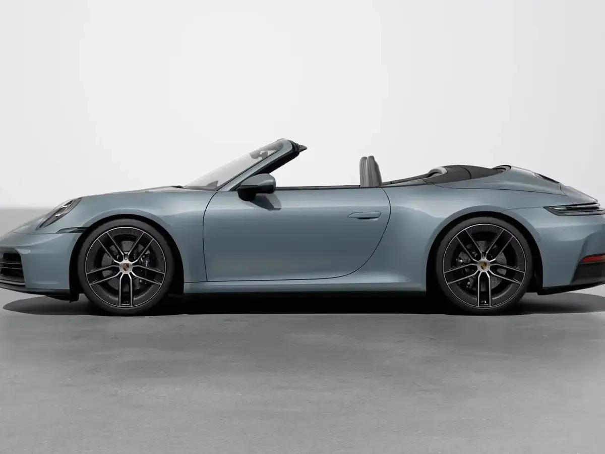 Usata Porsche 911 394 CV (289 kW) 2025 1h grigio vanadio metallizzato Cabrio
