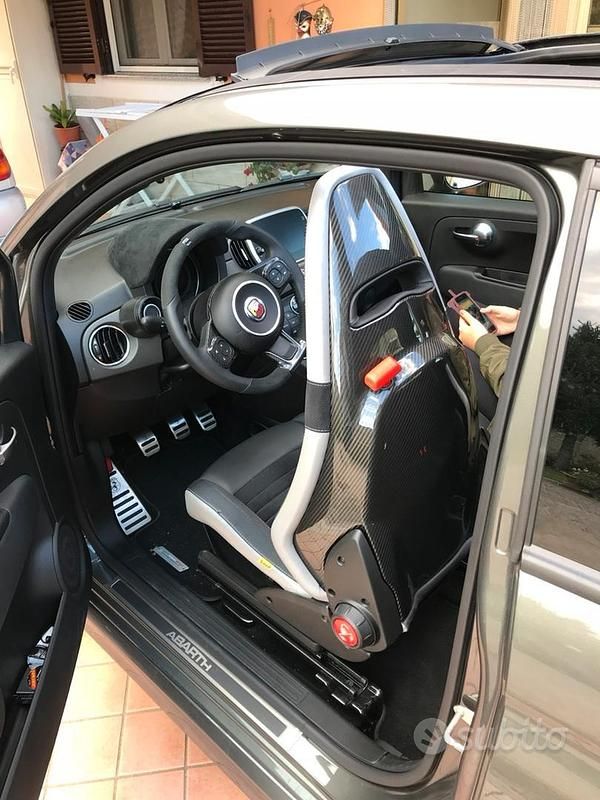 Usata Abarth 595C 180 CV (132 kW) 2017 Cabrio