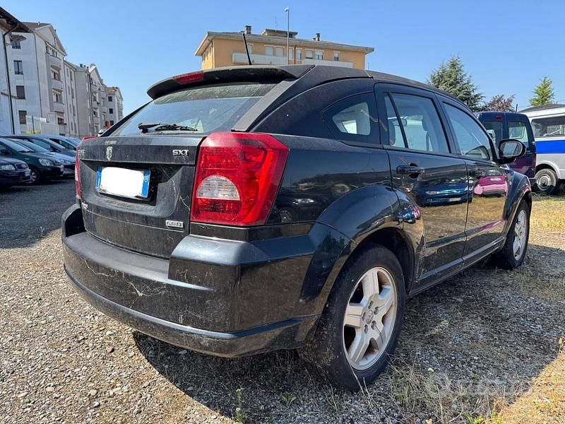 Usata Dodge Caliber 140 CV (102 kW) 2008 Nero Utilitaria