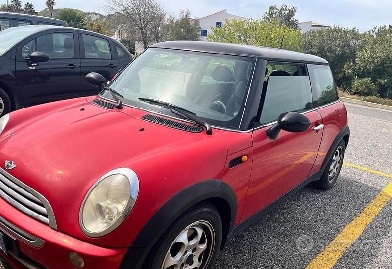 Usata Mini Cooper 2004 Rosso Utilitaria