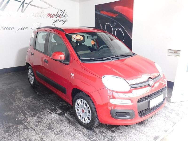Usata Fiat Panda Lounge 69 CV (50 kW) 2015 Rosso Berlina