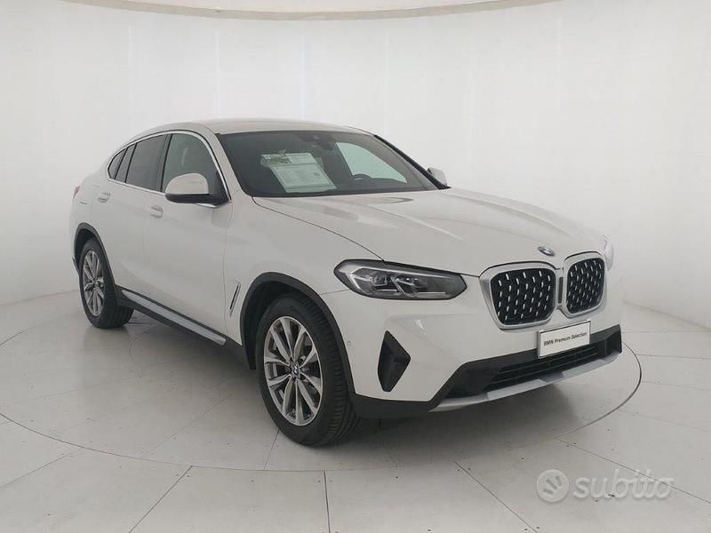 Usata BMW X4 190 CV (139 kW) 2022 Bianco SUV