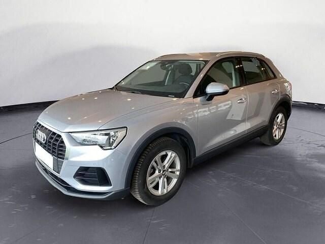 Argento fioretto metallizzato Usata 2019 Audi Q3 Business SUV | 29.900 € (Molto cara) - Immagine 1/4