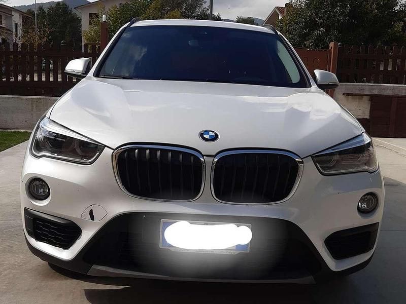 Bianco Usata 2017 BMW X1 Efficient Dynamics SUV | 15.000 € (Buon prezzo) - Immagine 1/4
