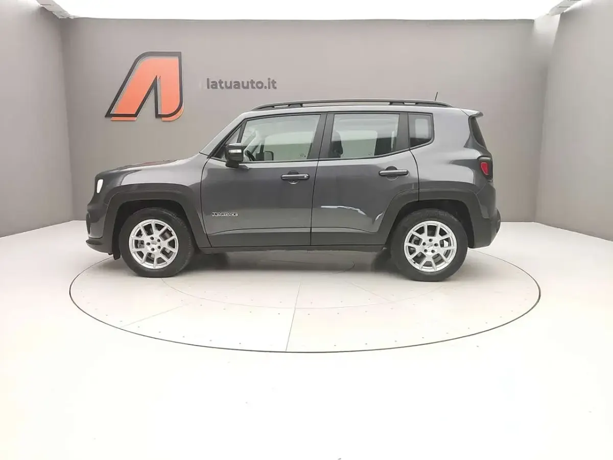 Usata Jeep Renegade Limited 131 CV (96 kW) 2024 Graphite grey SUV