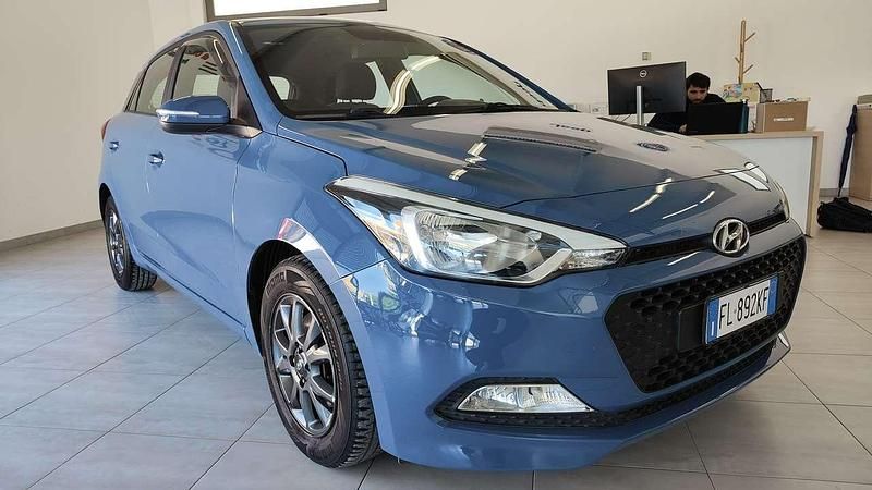 Usata Hyundai i20 Classic 75 CV (55 kW) 2018 Blu/azzurro Utilitaria