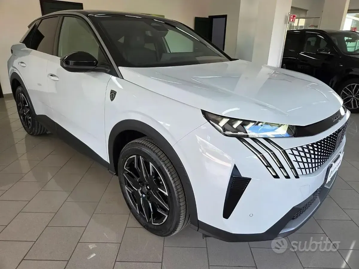 Usata Peugeot 3008 GTi 136 CV (100 kW) 2025 Bianco SUV