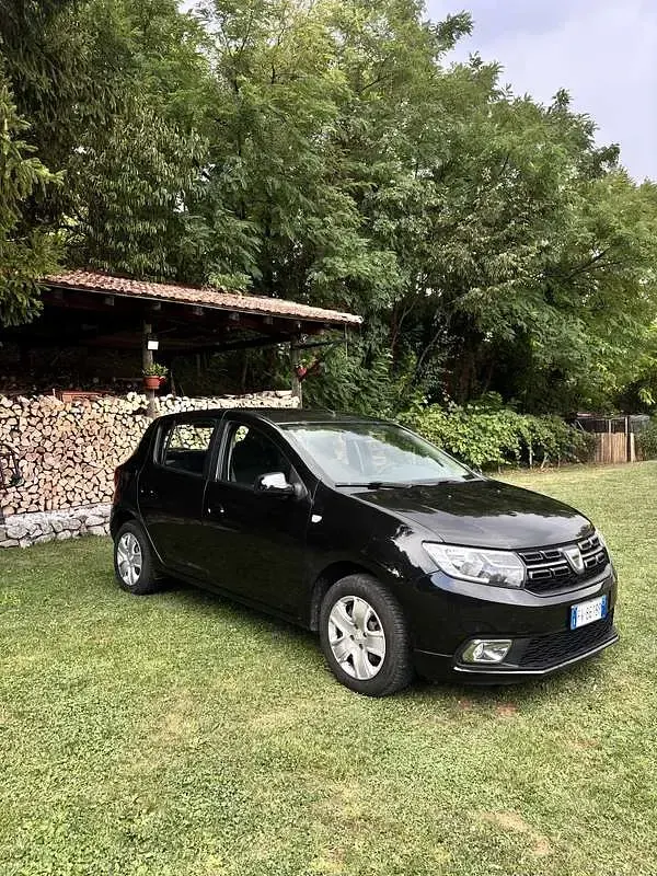 Usata Dacia Sandero Comfort 75 CV (55 kW) 2019 Nero Berlina